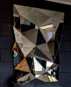 Luxury Pyramid Effect Mirror